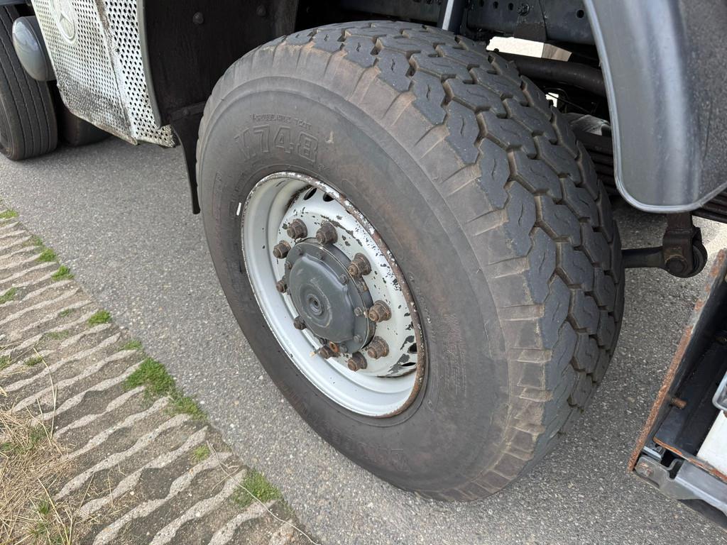 Mercedes-Benz Arocs 4848 8x8 tipper