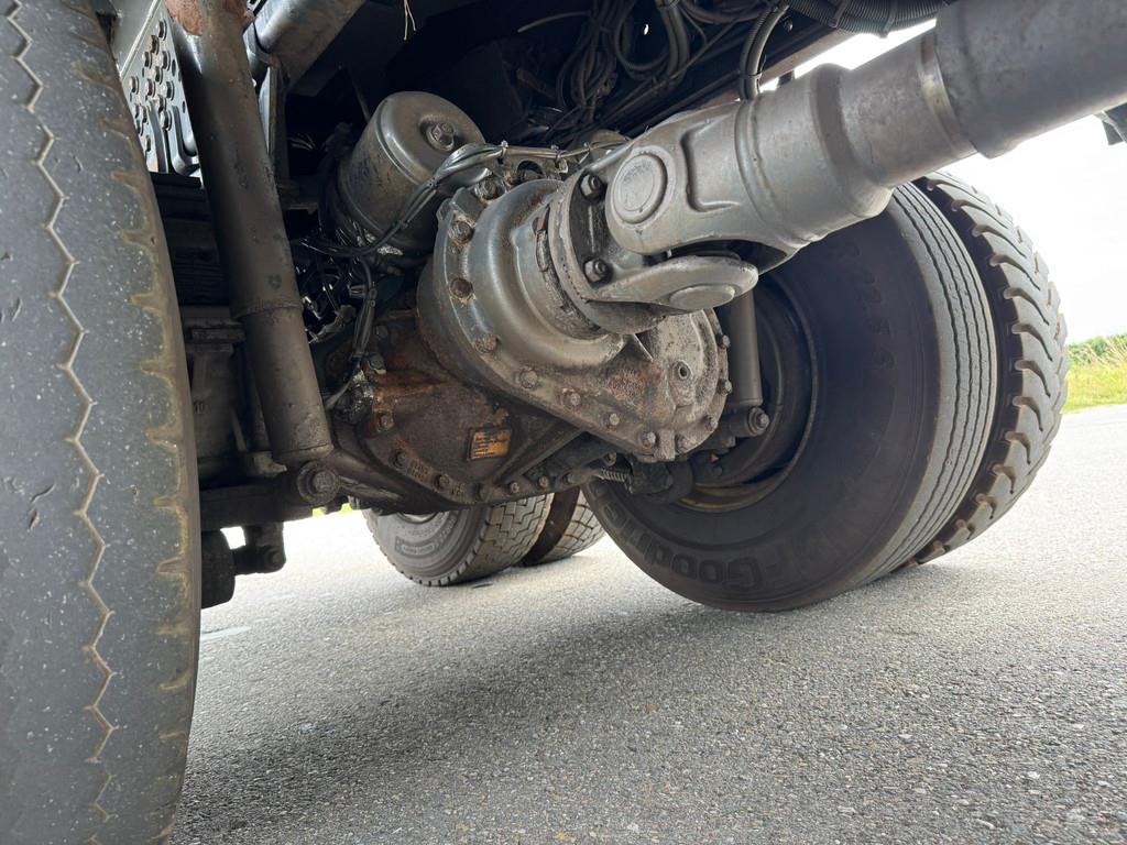 Mercedes-Benz Arocs 4848 8x8 tipper