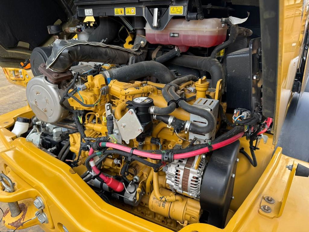 CAT 908M