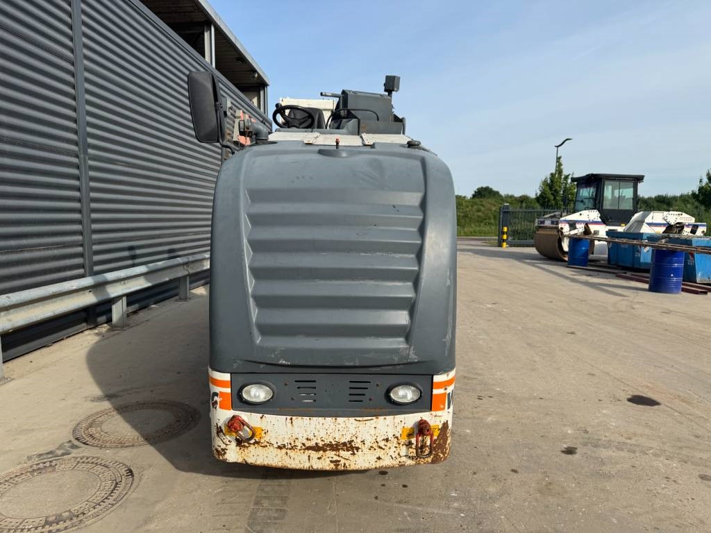 Wirtgen W 50 DC
