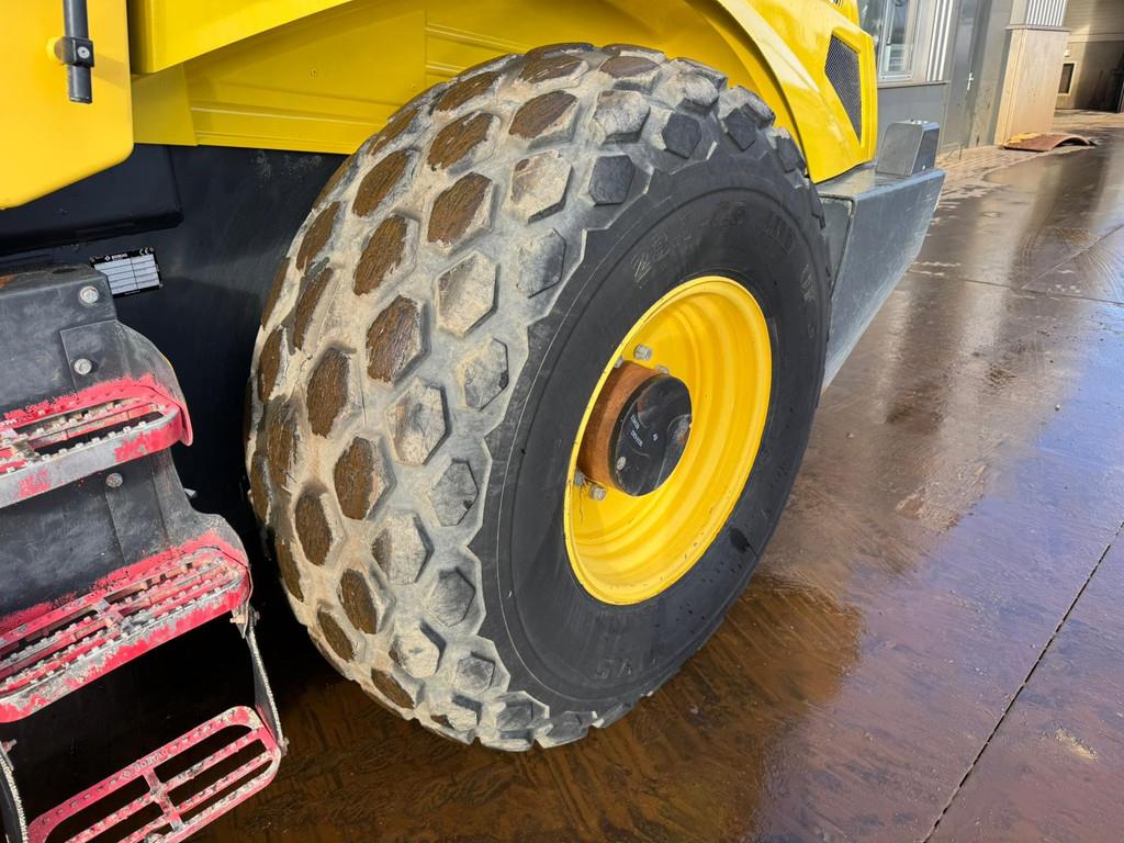 Bomag BW213D-5