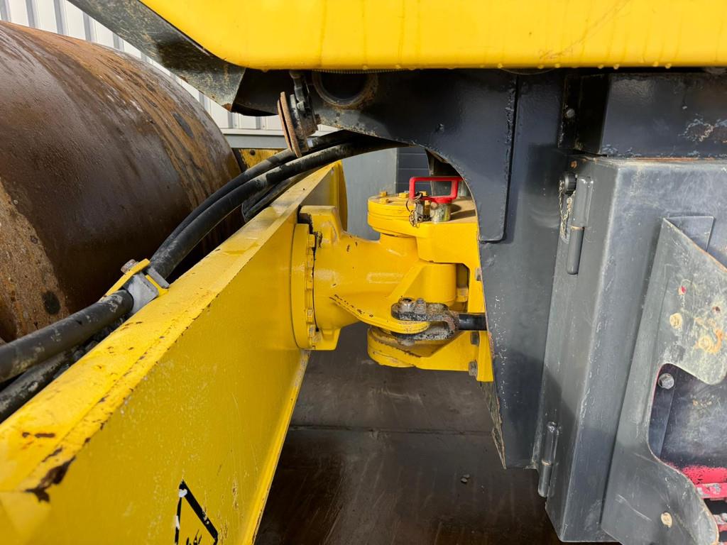 Bomag BW213D-5