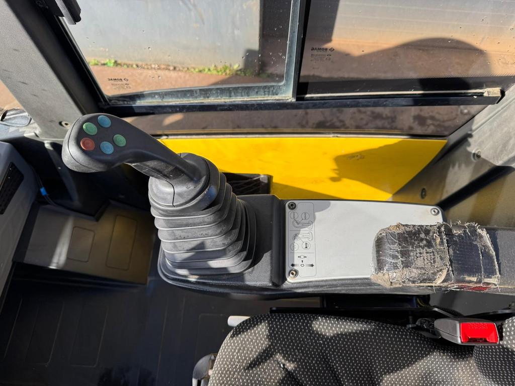 Bomag BW213D-5
