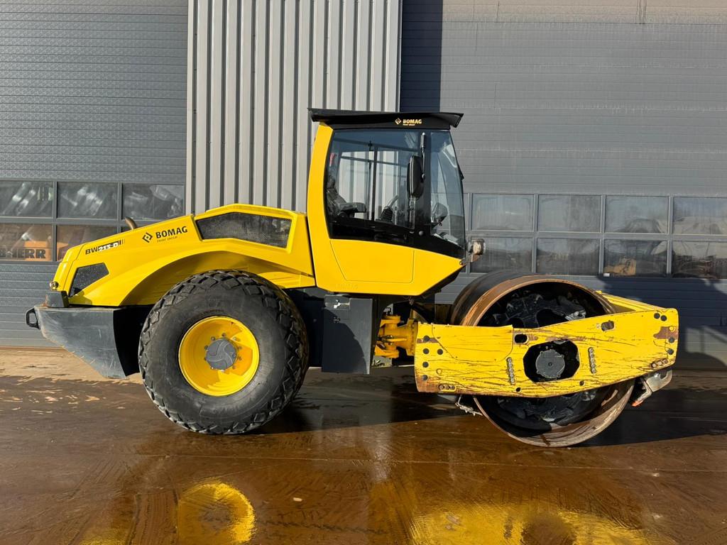Bomag BW213D-5