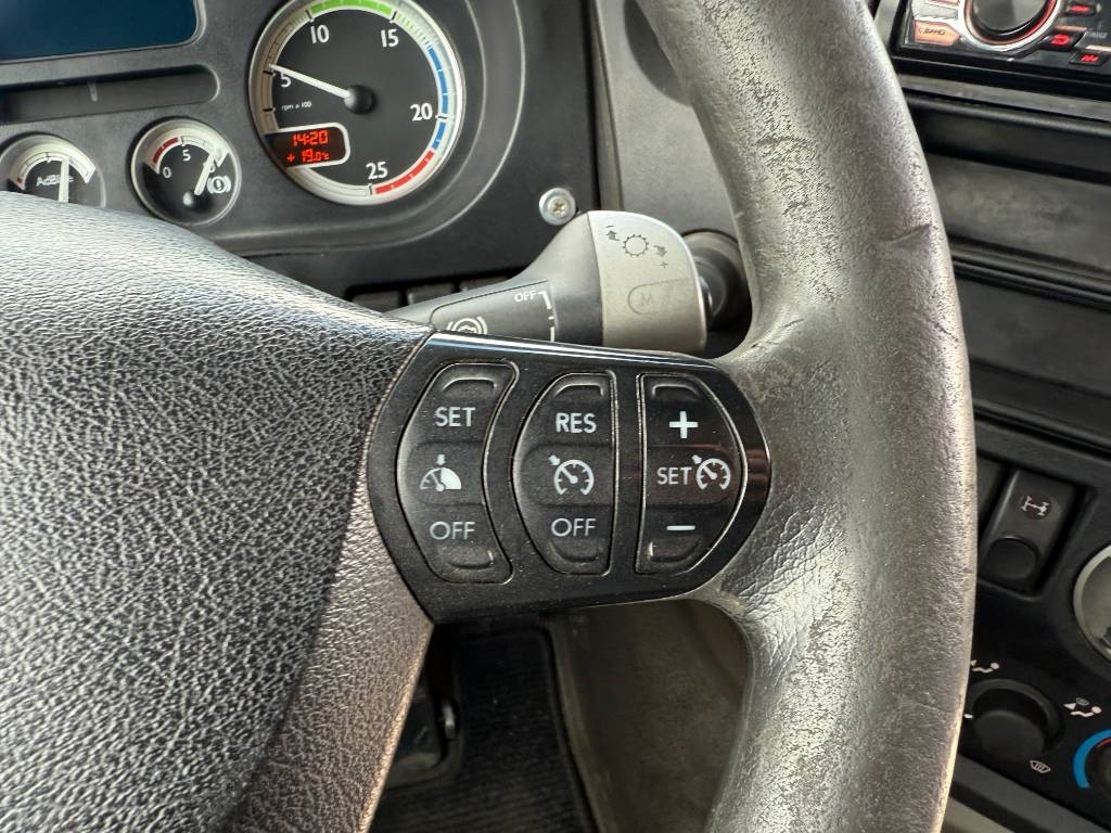 DAF XF105.460 - Automatic / Airco / Cruise Control