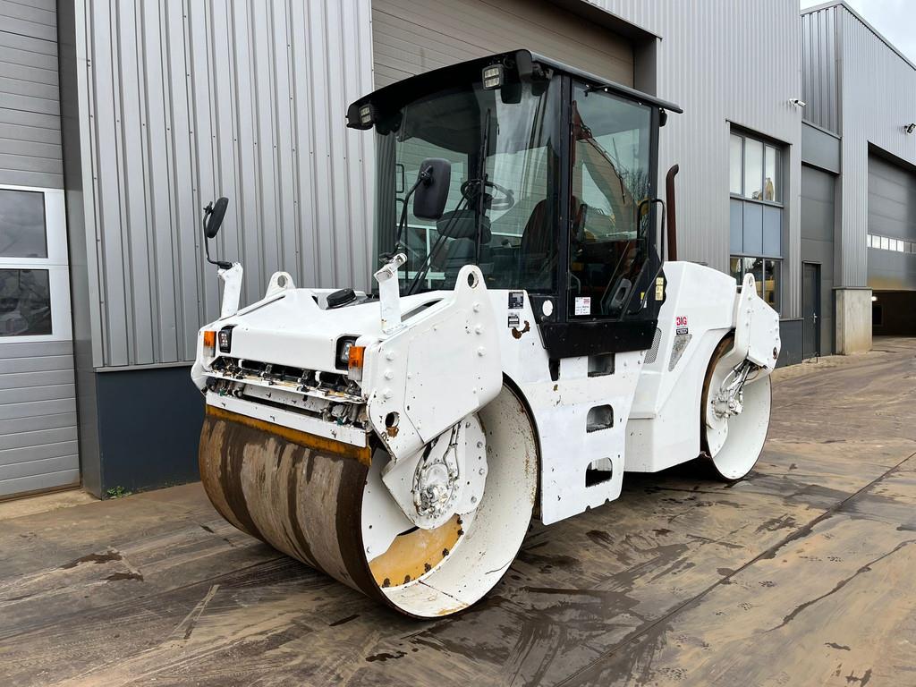 Image for TANDEM VIBRATORY ROLLERS 2006 Caterpillar CB534D