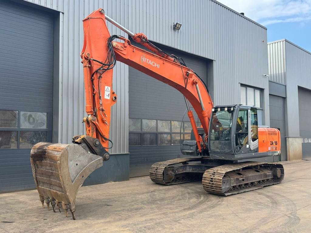 Hitachi ZX210LC-3