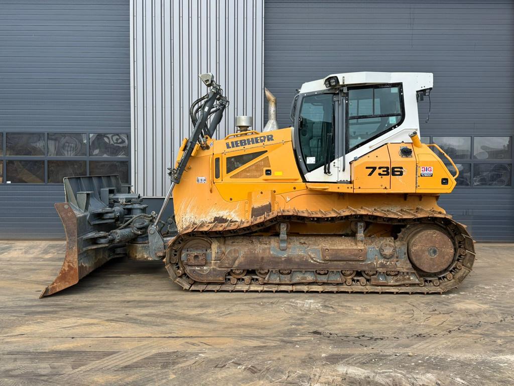 صورة ل جرارات مجنزرة 2018 ليبهير PR736 LGP