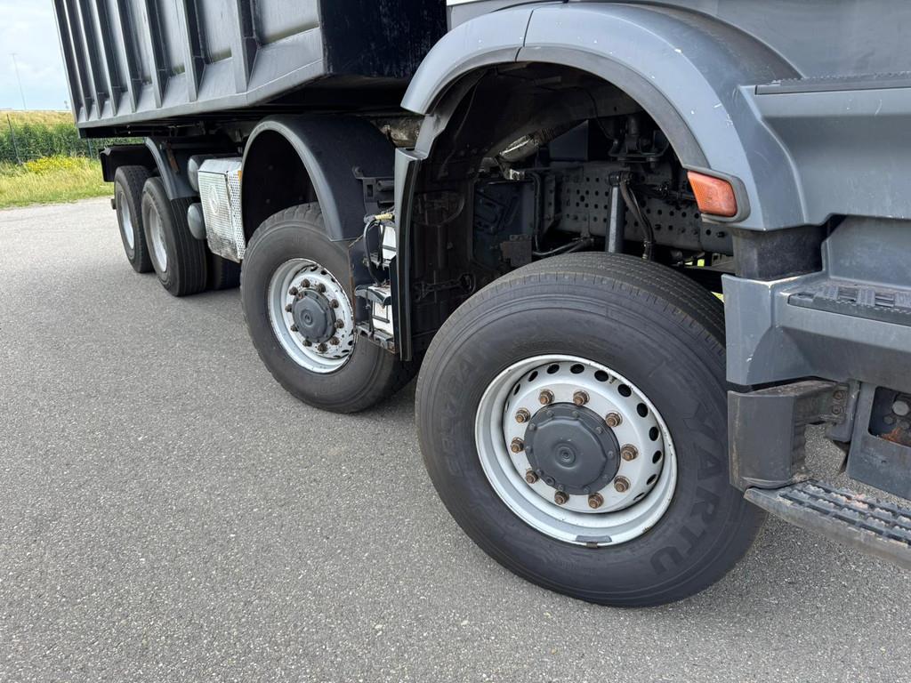 Mercedes-Benz Arocs 4848 8x8 tipper