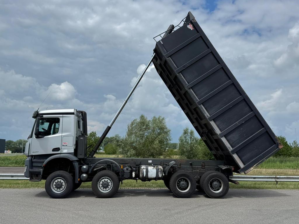 Mercedes-Benz Arocs 4848 8x8 tipper