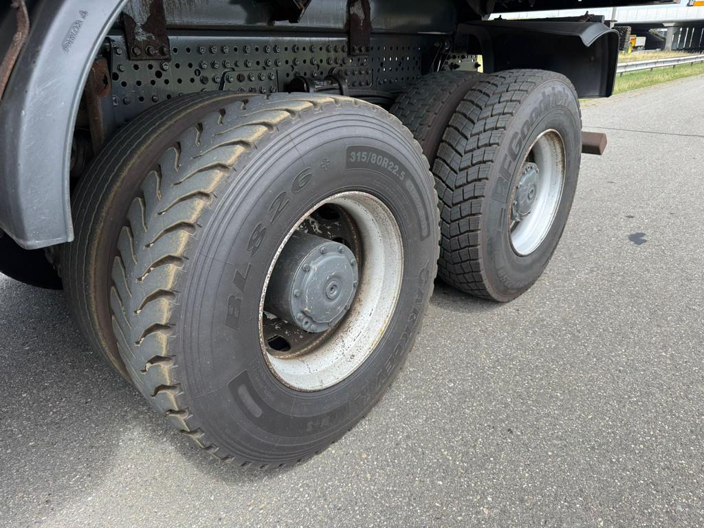 Mercedes-Benz Arocs 4848 8x8 tipper