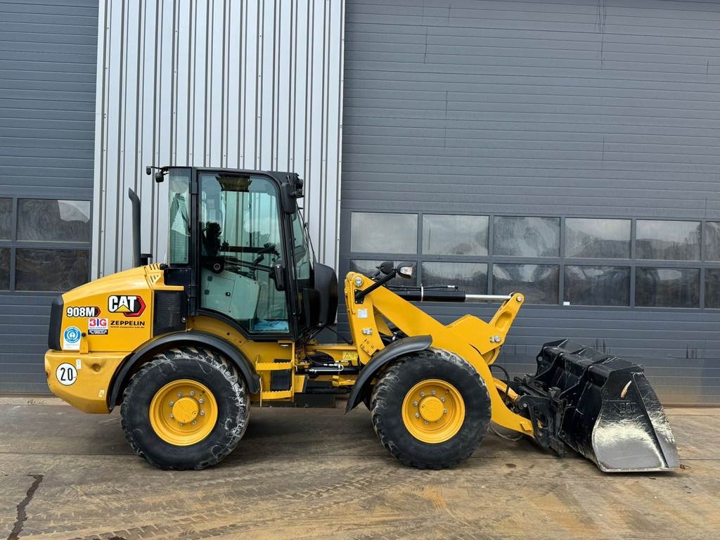 CAT 908M