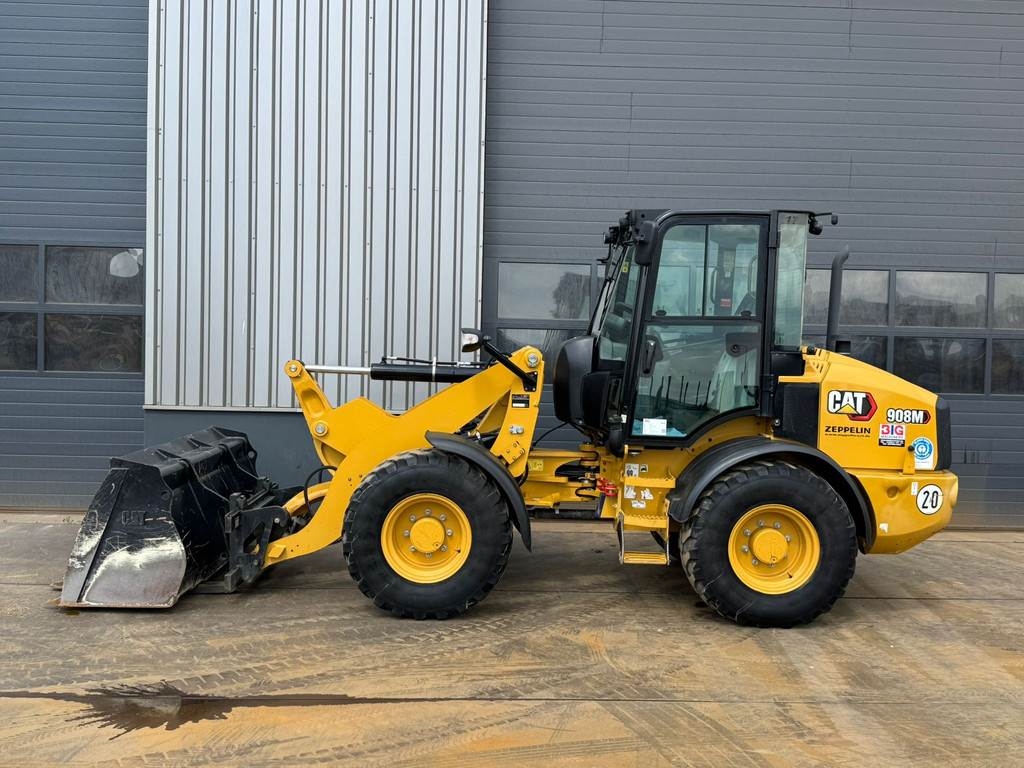 CAT 908M