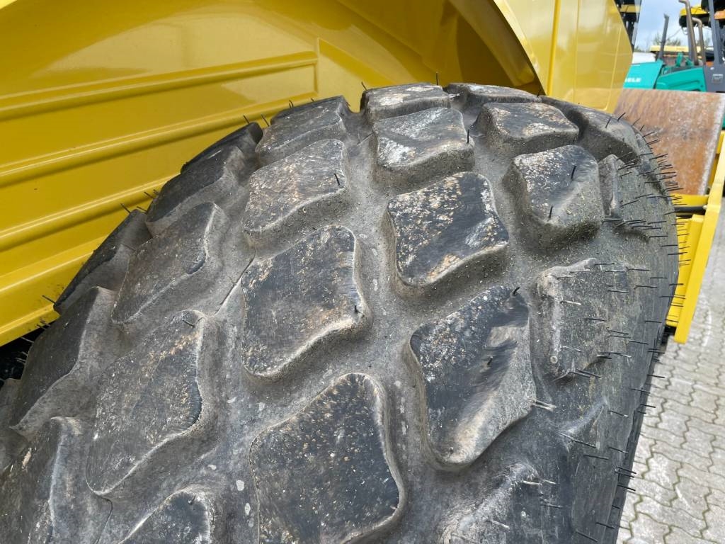Bomag BW 213 D-5