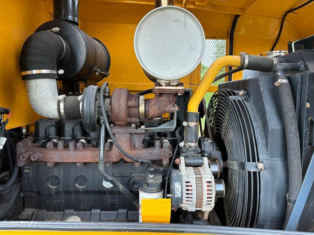 Hyundai HG130