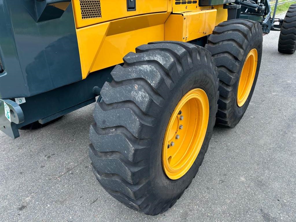Hyundai HG130