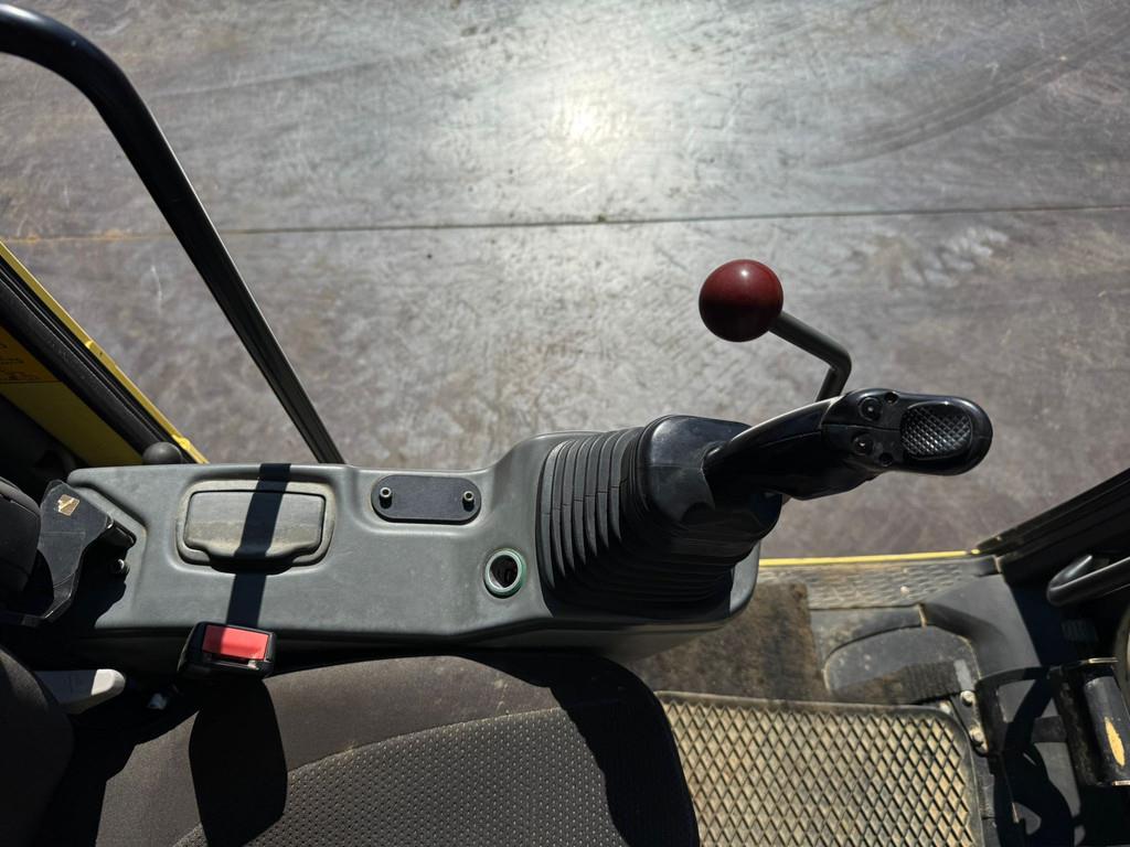 Liebherr R946 - triple boom