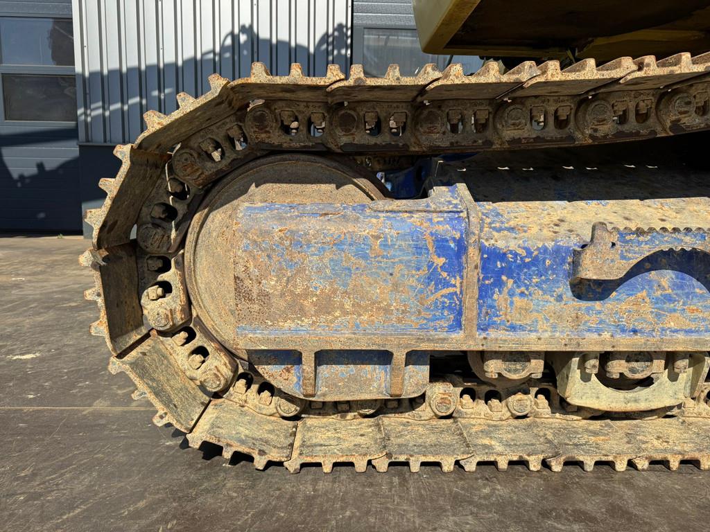 Liebherr R946 - triple boom