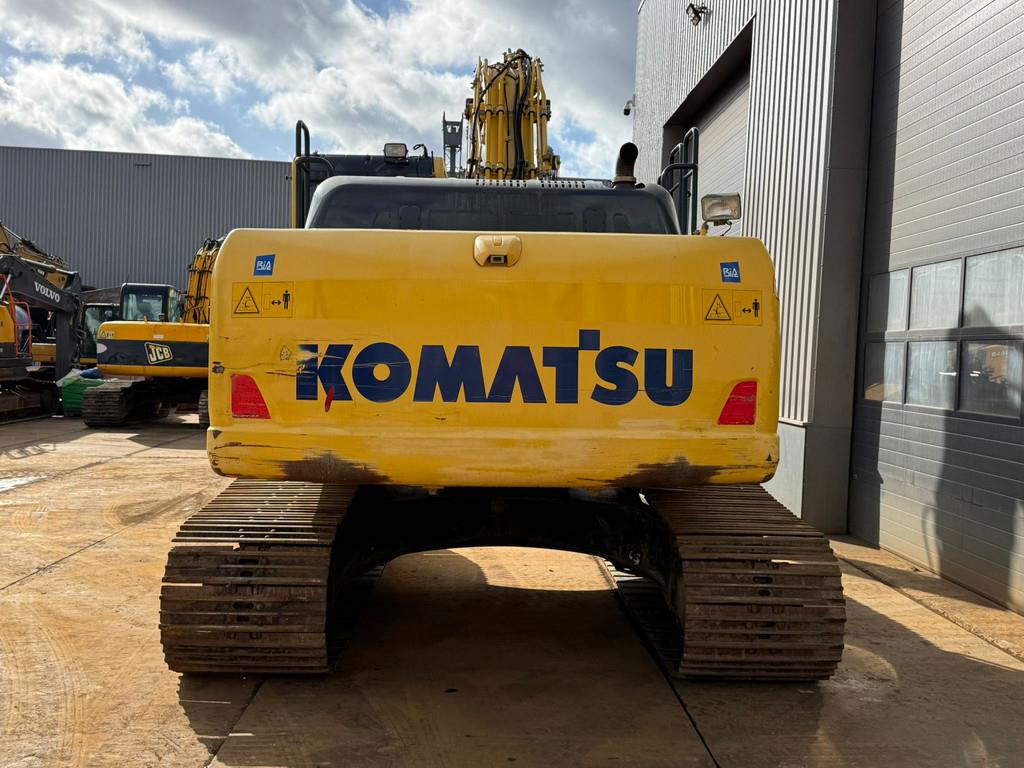 Komatsu PC240LC-10