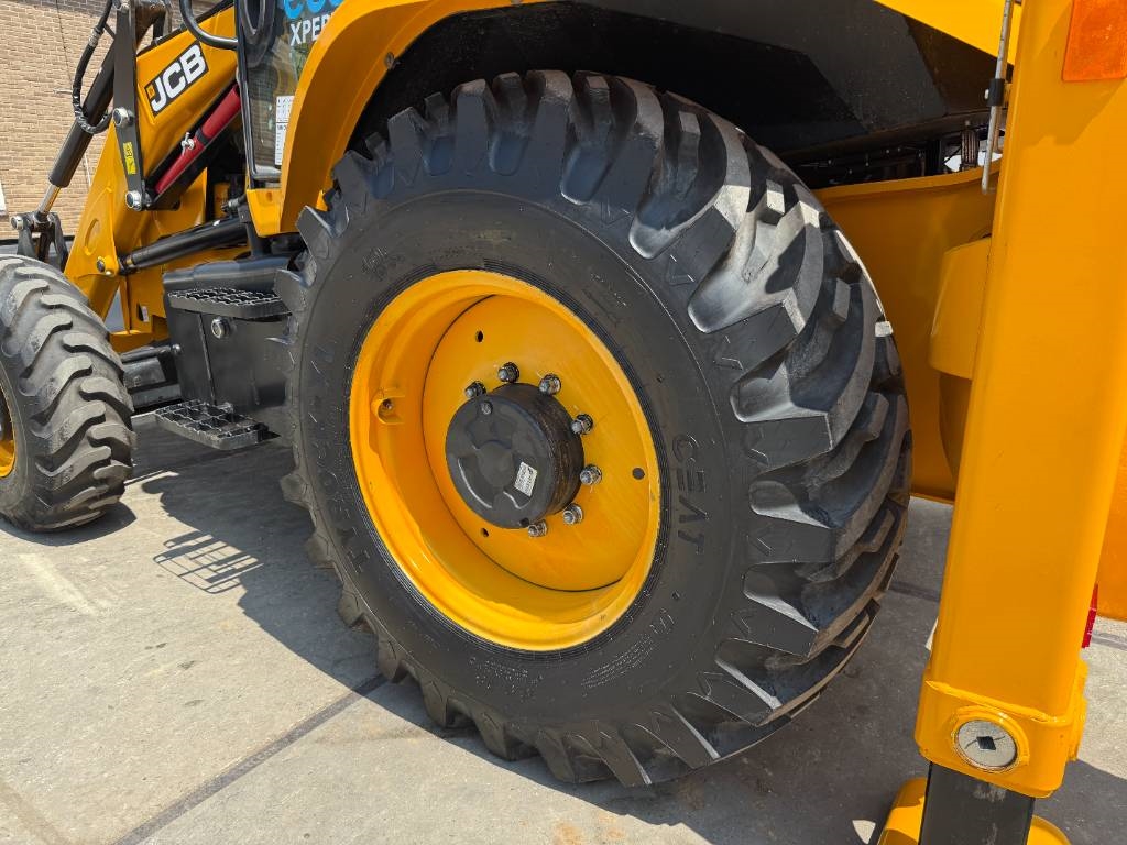 JCB 3DX / 3CX Plus 4WD - New / Unused/ Hammer Lines AC