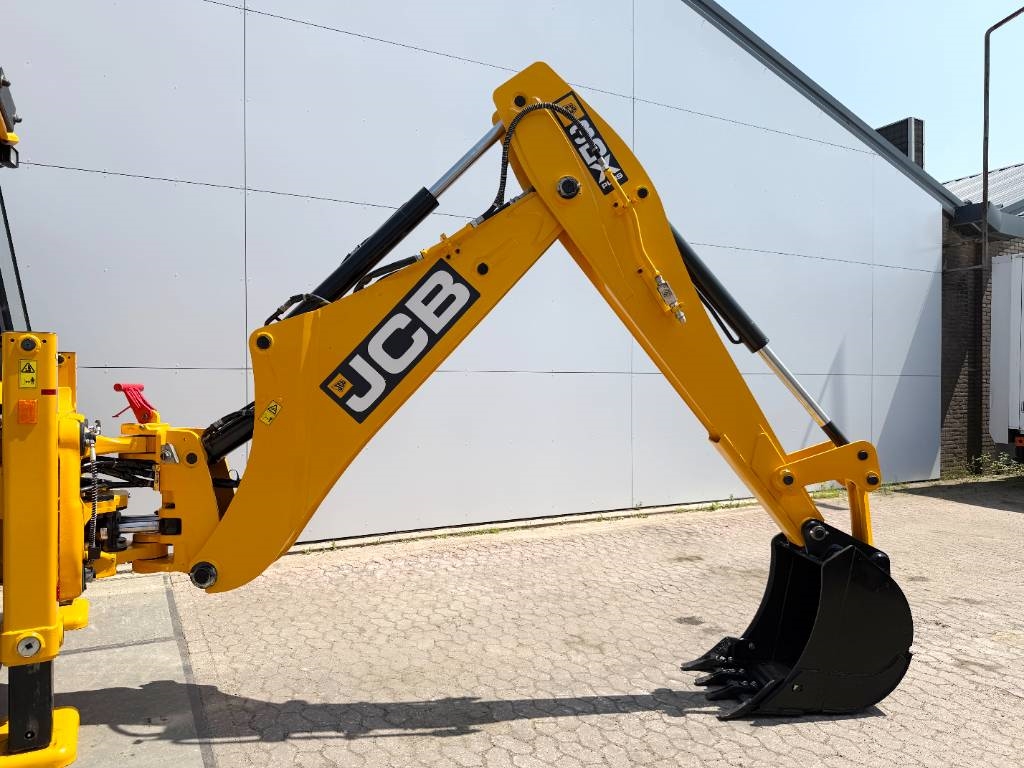 JCB 3DX / 3CX Plus 4WD - New / Unused/ Hammer Lines AC