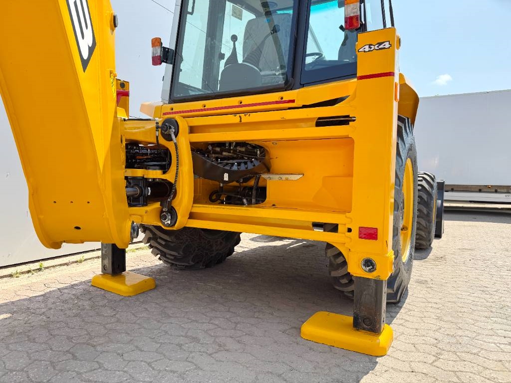 JCB 3DX / 3CX Plus 4WD - New / Unused/ Hammer Lines AC