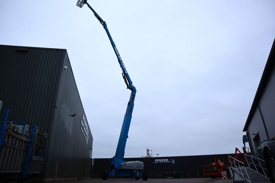 Genie ZX135/70 Diesel, 4x4x4 Drive, 43m Lifting Height,