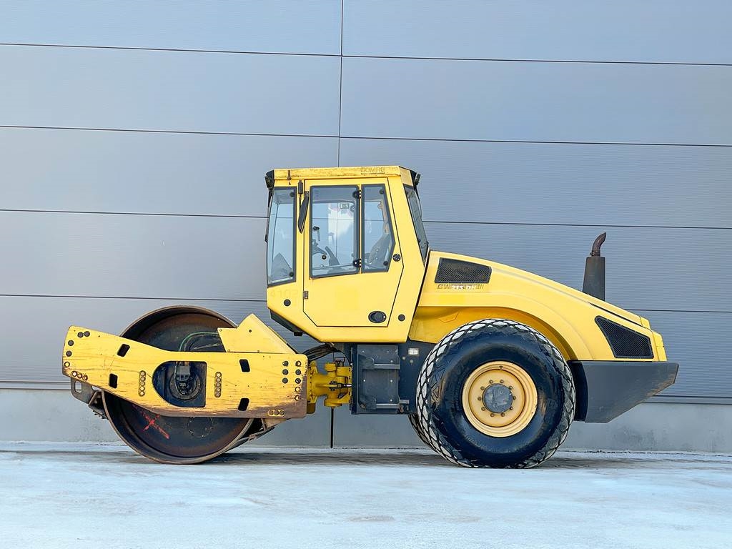 Bomag BW 213 DH-4