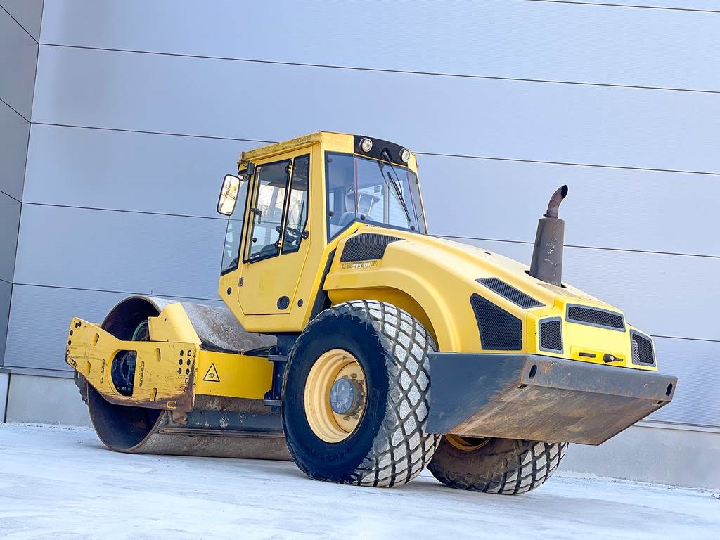 Bomag BW 213 DH-4