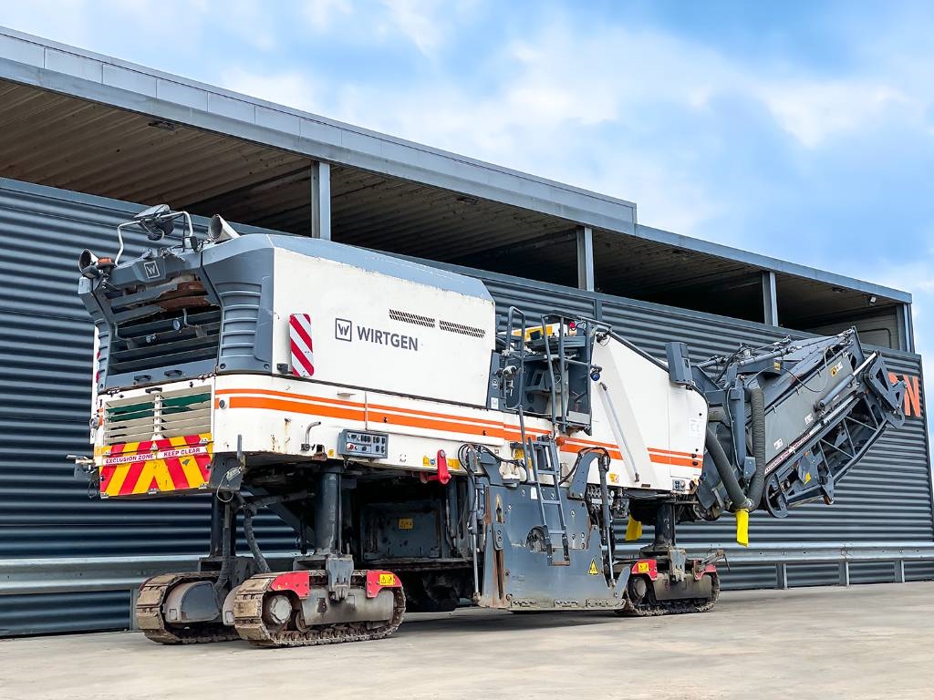 Wirtgen W 210 I