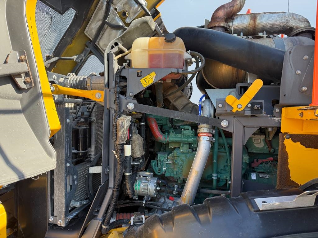Volvo L120H - 3rd Function / Weight System