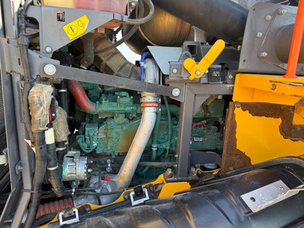 Volvo L120H - 3rd Function / Weight System