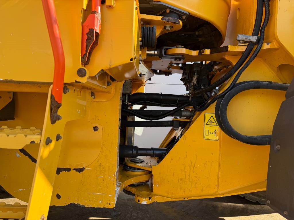 Volvo L120H - 3rd Function / Weight System