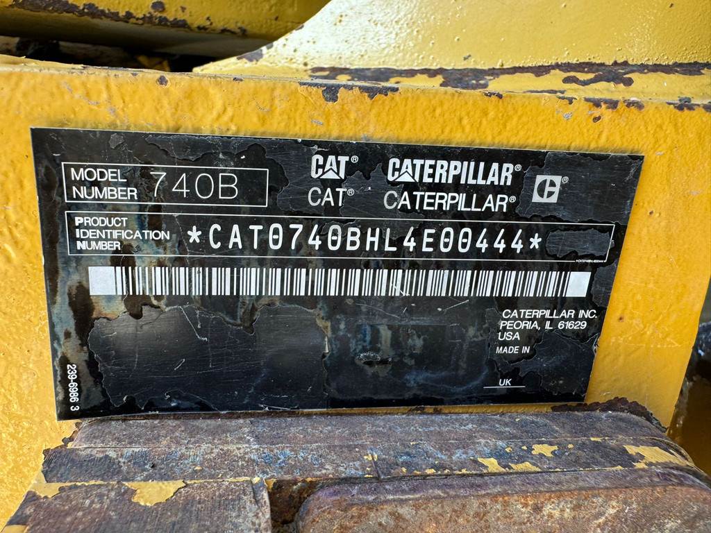 CAT 740B