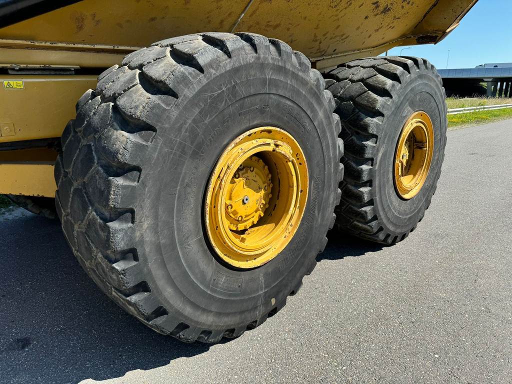 CAT 740B