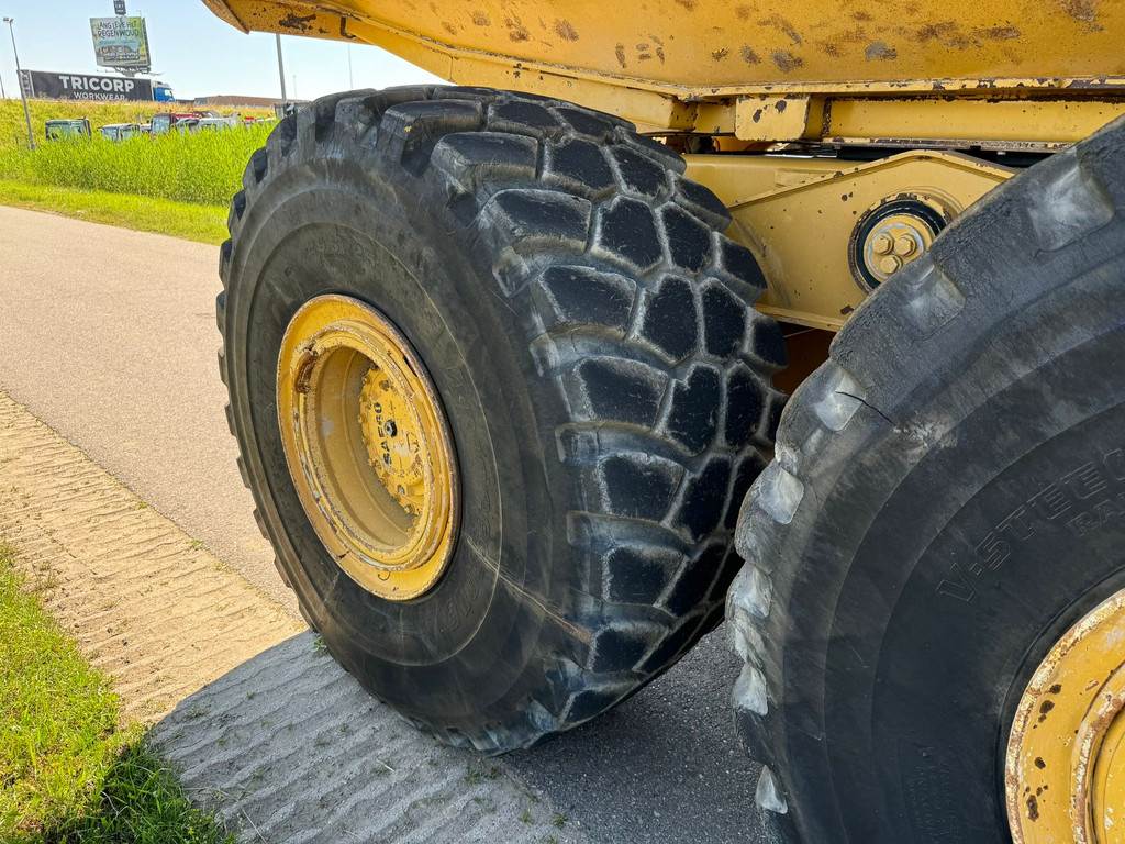 CAT 740B