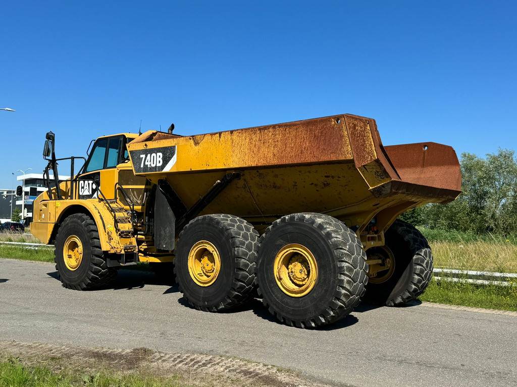 CAT 740B