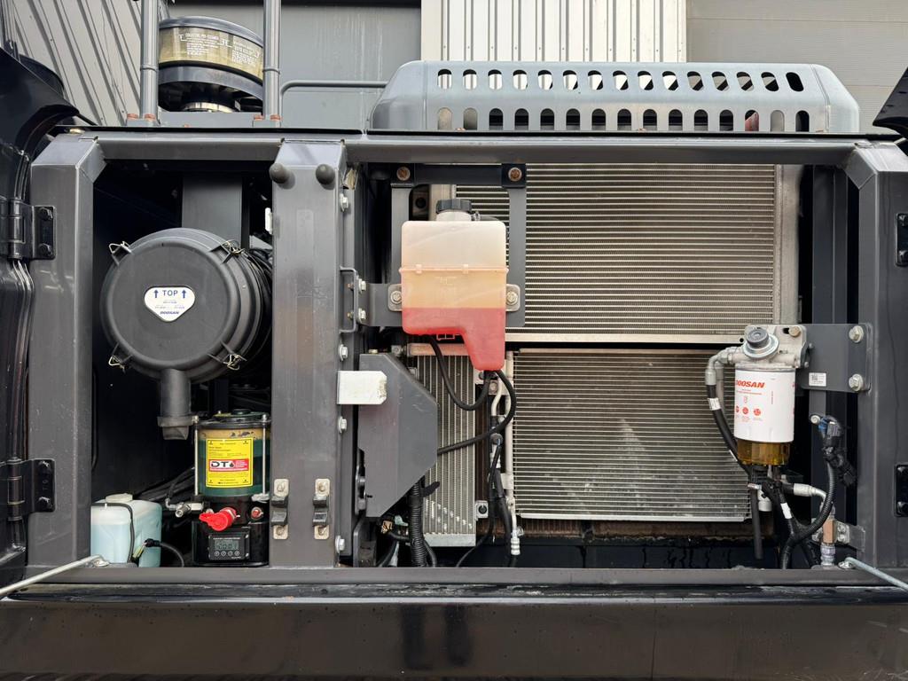 Doosan DX225LC-5