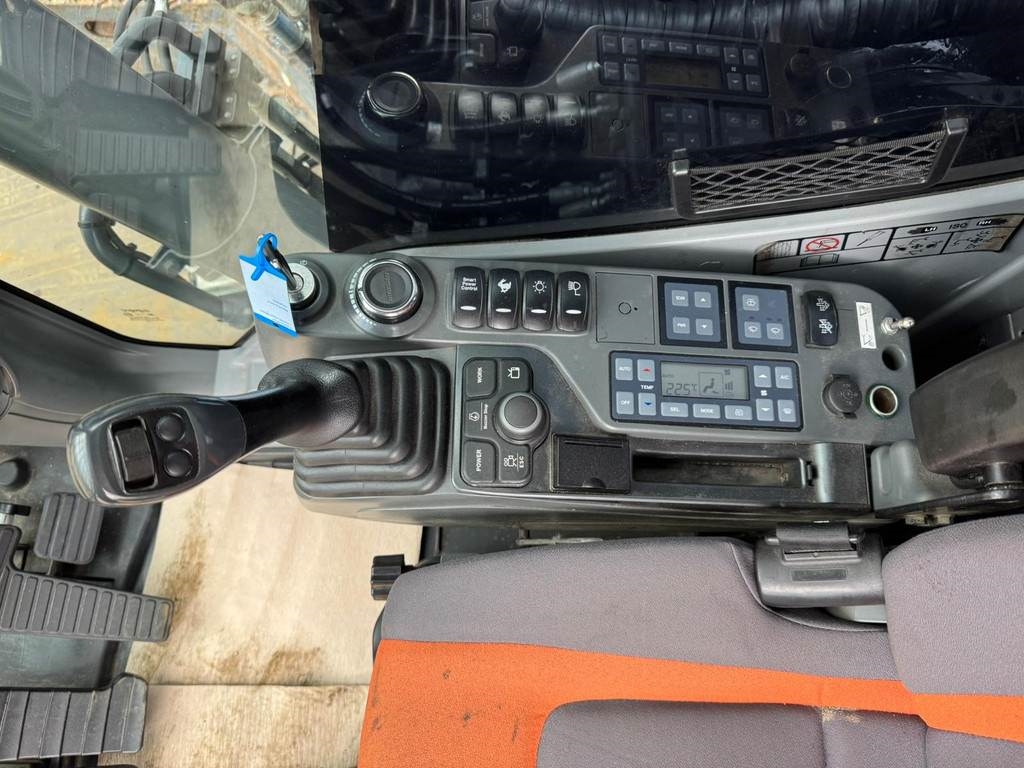 Doosan DX225LC-5