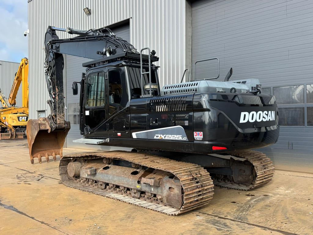 Doosan DX225LC-5