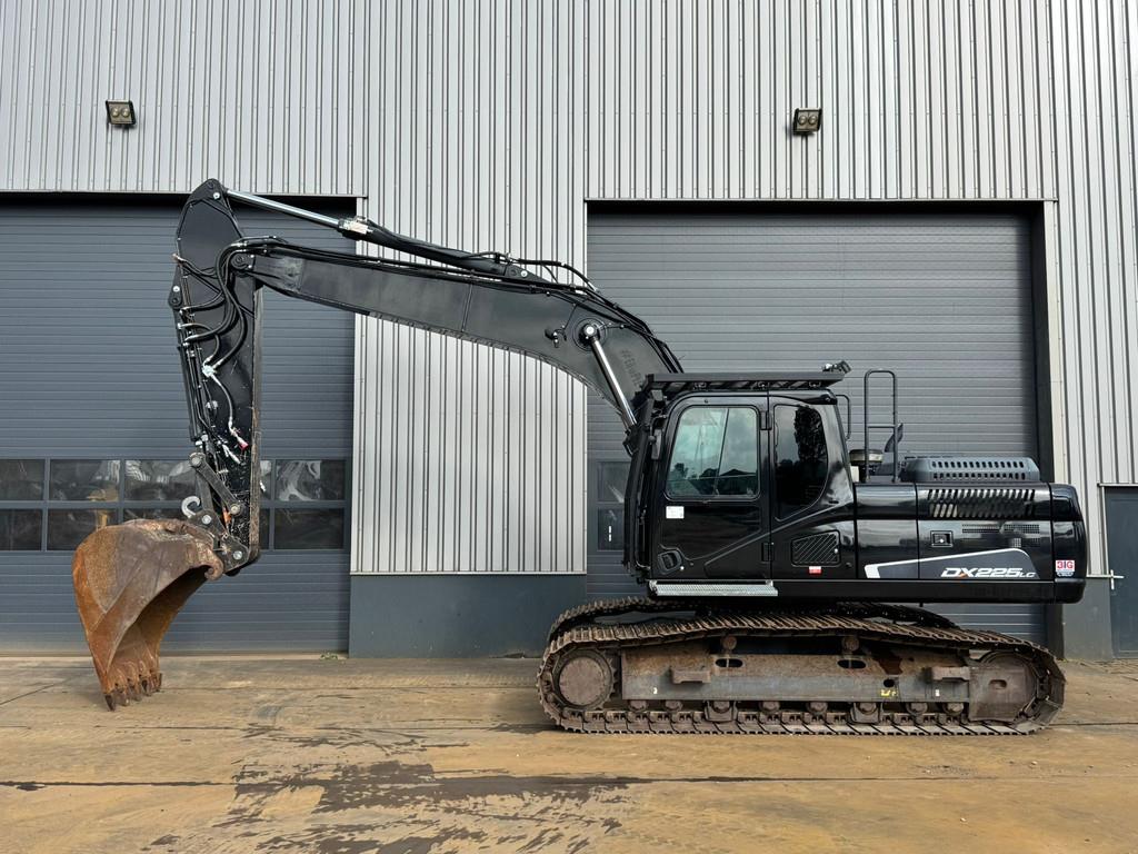 Doosan DX225LC-5