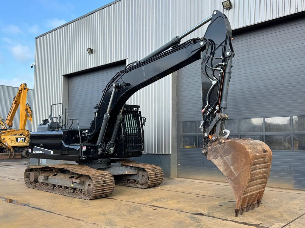 Doosan DX225LC-5