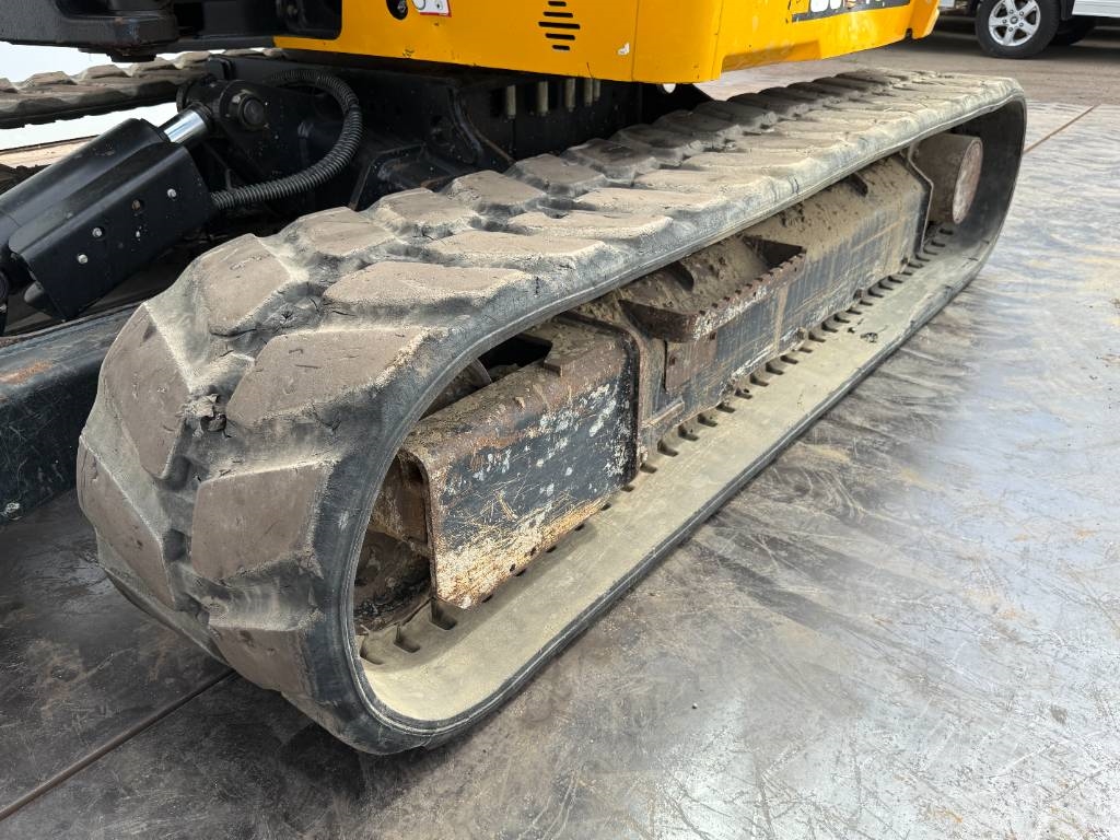 JCB 86C-1 - Hammer Lines / Quick Coupler