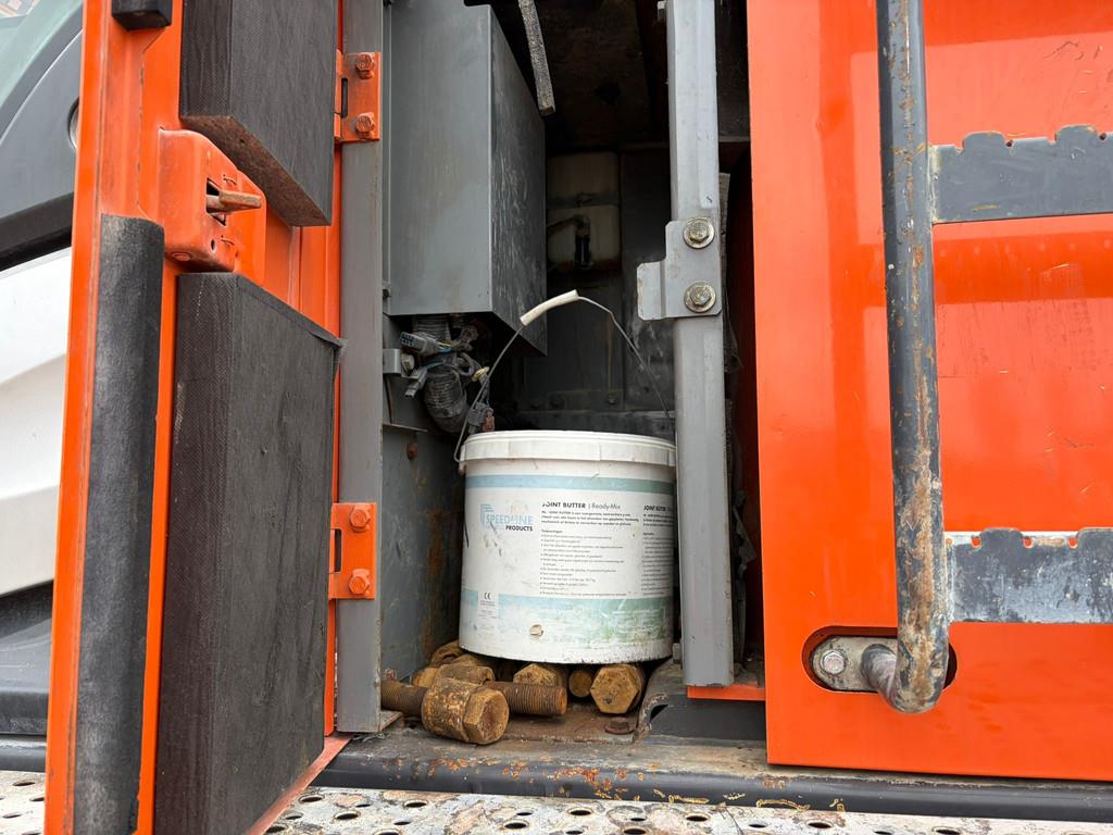 Hitachi ZX490 LCH-6-MN