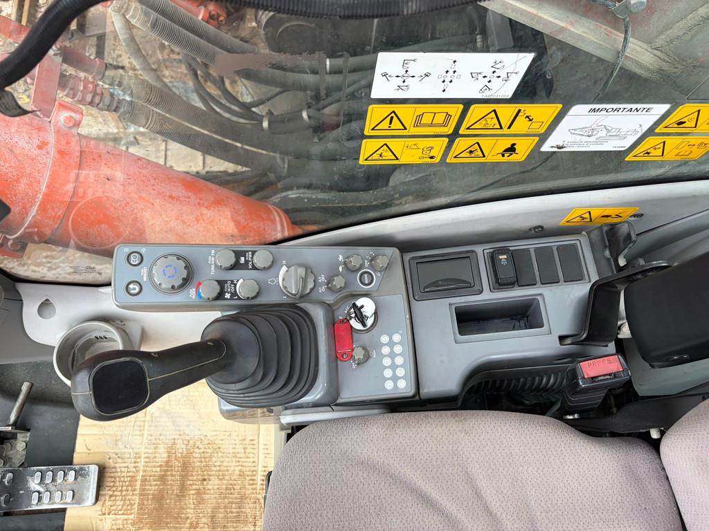 Hitachi ZX490 LCH-6-MN