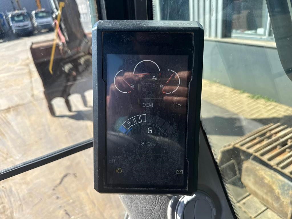 Volvo EC220EL