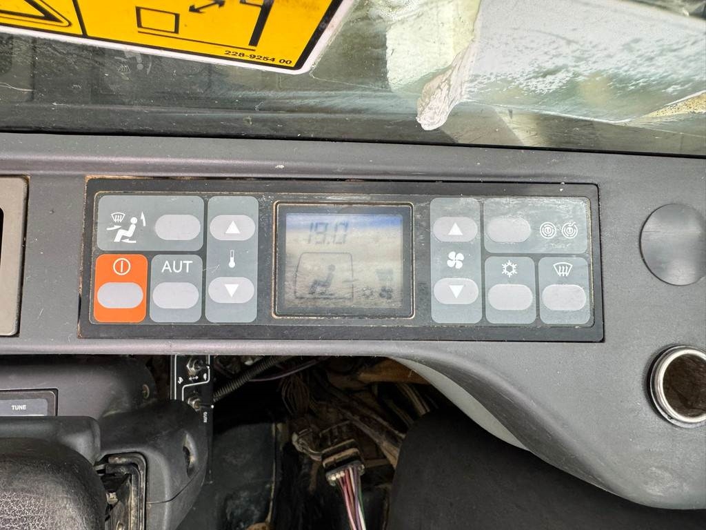 CAT 324DLN