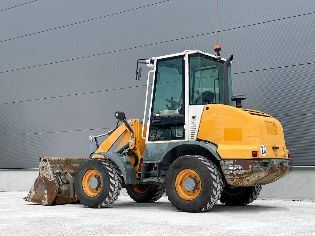 Liebherr L 506