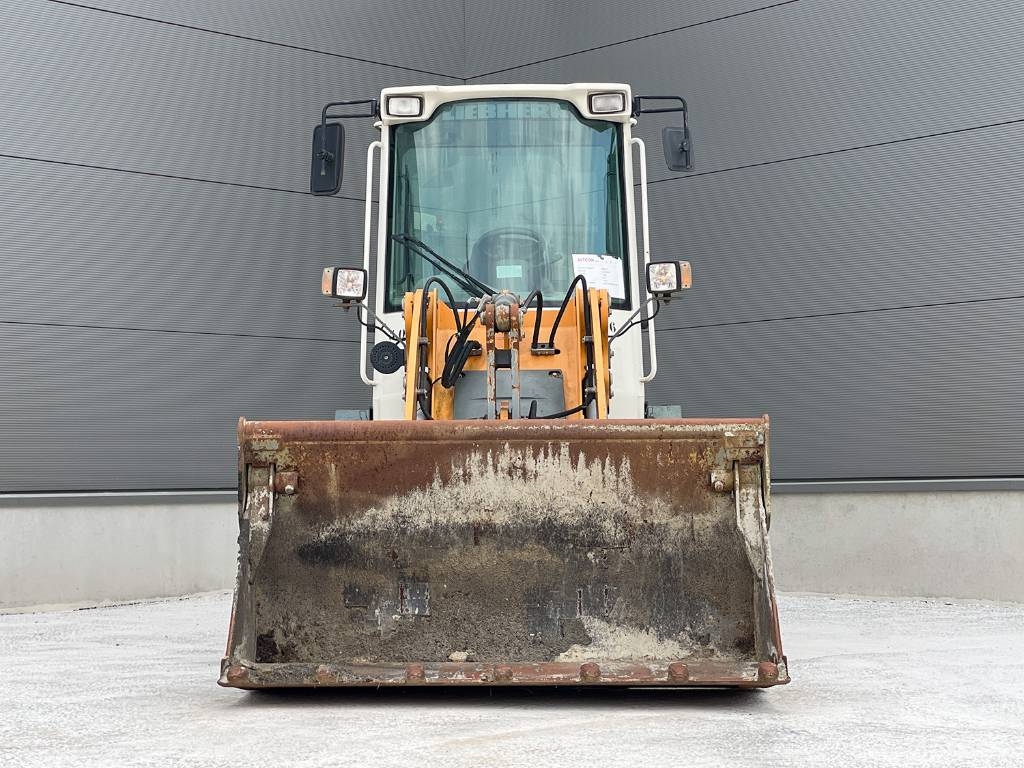 Liebherr L 506