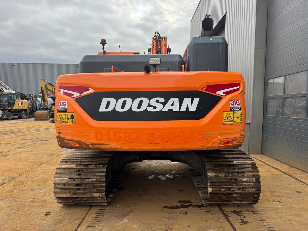 Doosan DX225LC-7